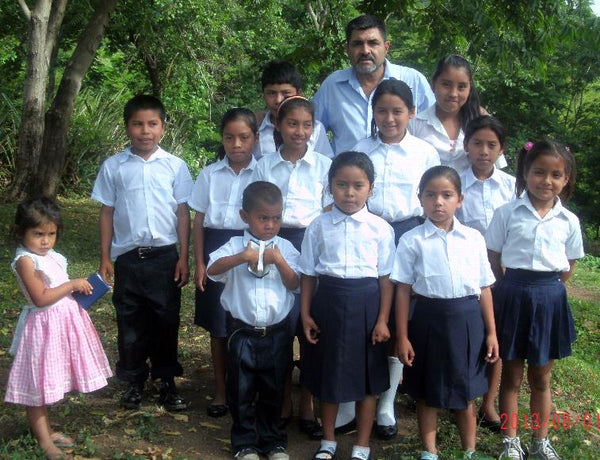Nicaraguan Students Receive Uniforms, Now in School