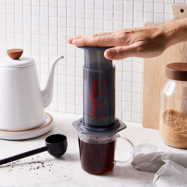 https://www.carabellocoffee.com/cdn/shop/files/aeropress3_600x.jpg?v=1682454693